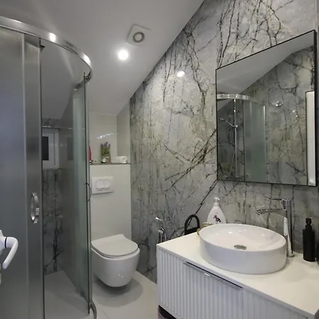 Metaj House شقة فندقية