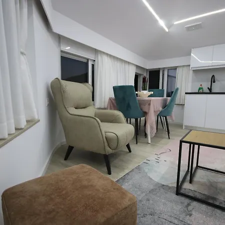 Metaj House