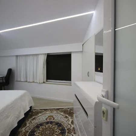 Metaj House Hotel apartamentowy *