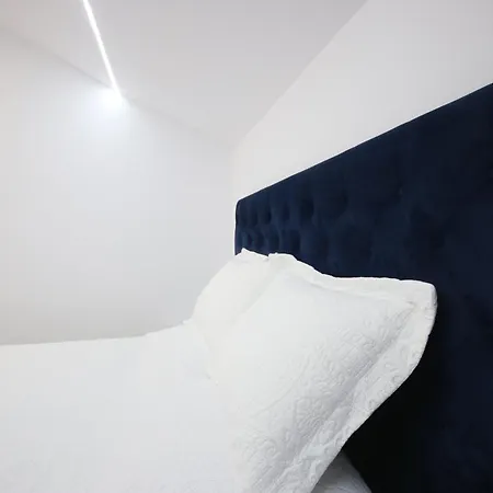 Hotel apartamentowy Metaj House Borsh