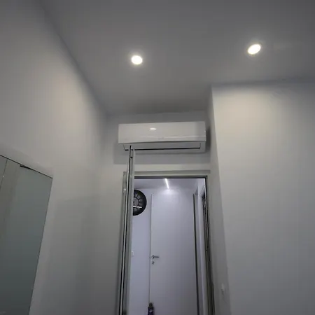 מלון דירות Metaj House *