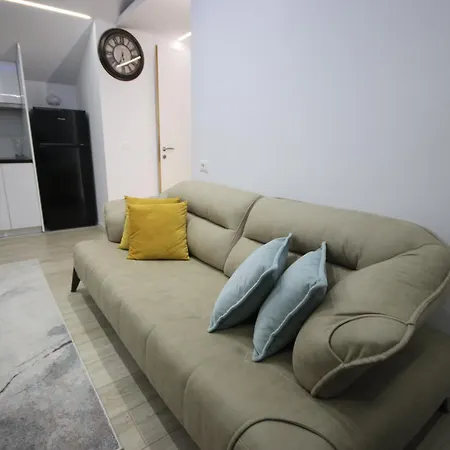 Metaj House * Borsh