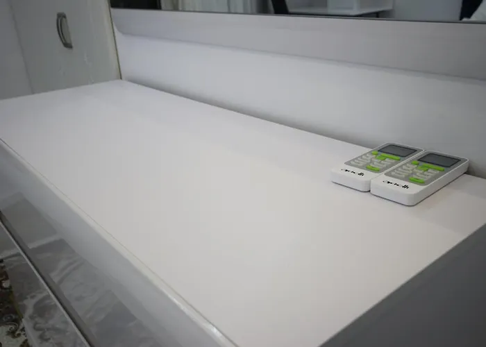 Lägenhetshotell Metaj House *