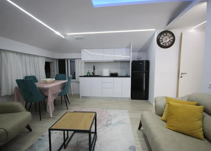 Lägenhetshotell Metaj House Borsh